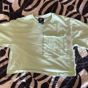 Nike Crop T-shirt